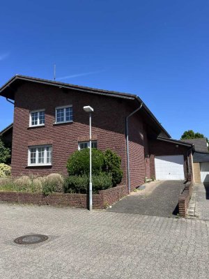 Willkommen in Ihrem neuen Zuhause – Großzügiges Doppelhaushälfte mit Garten, Terrasse und Garage