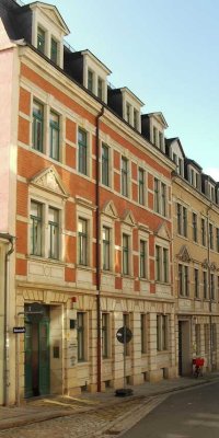 2,5-Zimmer-Wohnung mit Balkon in einem sanierten Gründerzeitgebäude
