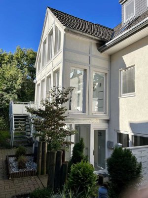 Ruhige Lage, 5 Zi., 113 m2, Wintergarten, Garage