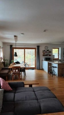 Helle 3-Zimmer Wohnung mit Balkon in Kaufering