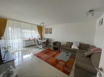 Attraktive 4-Zimmer-Wohnung mit Balkon und Garage