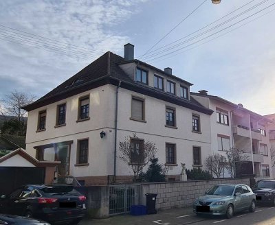 Schönes Dreifamilienhaus in zentraler Lage von Leimen - Wohnrecht für die OG-Wohnung