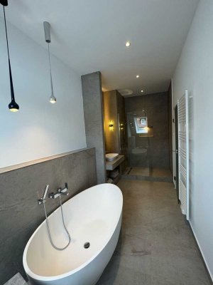 *Wunderschöne 2- Zimmer Etagenwohnung* in Eilenriedenähe