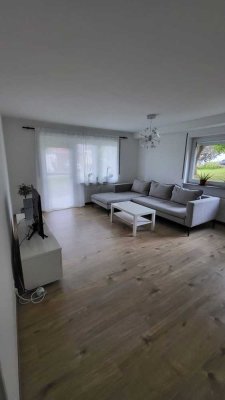 Schöne und sanierte 3-Raum-Erdgeschosswohnung mit Balkon und EBK in Pfalzgrafenweiler