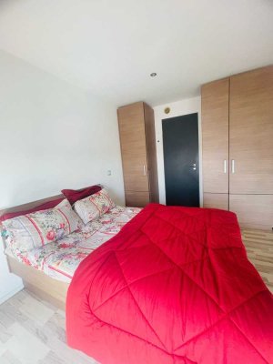 Minimalist Cozy Studio Retreat in Prime Location