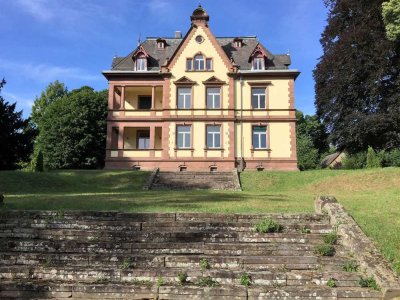 Große Wohnung in Historischer Villa in idyllischer Lage - Wochenenddomizil mit hohem Freizeitwert