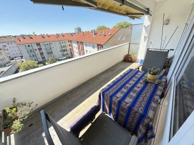 Stilvolle, gepflegte 4-Raum-Wohnung mit EBK in Aschaffenburg