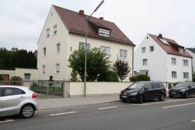 BUCHBERGER Immobilien Gepflegt und ruhig wohnen in Moosach!