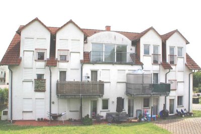 Top angebunden und durchdacht: 4-Zimmer-Wohnung mit Kamin, Balkon & Stellplatz