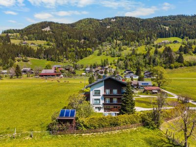 Modernes Wohngefühl in idyllischer Bergkulisse