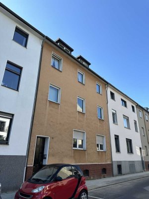 Renditestarkes Mehrfamilienhaus in Bestlage von Efferen - samt leerstehender Eigentümerwohnung