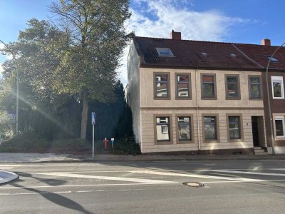 Schöne und modernisierte 4-Raum-Wohnung 1.OG  in Helmstedt