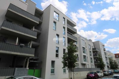 antaris Immobilien GmbH ** Moderne 2-Raum-Wohnung mit Balkon, zentrumsnah **