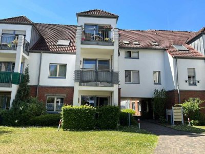 Stilvolle, gepflegte 2,5-Zimmer-Wohnung mit geh. Innenausstattung mit Balkon und EBK in Duisburg