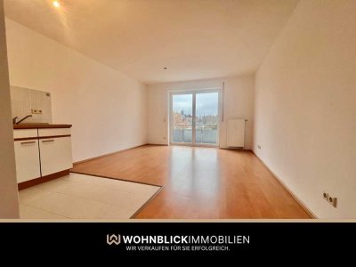 *Helle 2.-Z.-Wohnung mit Balkon & TG-Stellplatz*