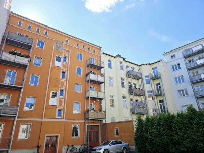 Frisch renovierte 4-Raum-Wohnung | moderne Einbauküche | mit Balkon | Stellplatz möglich