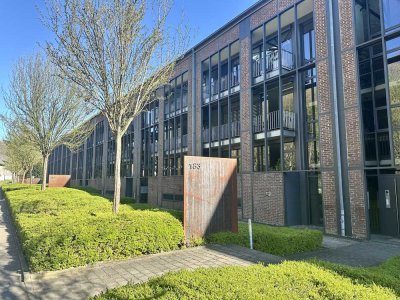 Urbanes Loft im Grünen – Stilvolles Wohnen mit Naturblick an der Ruhr