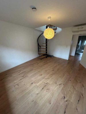 ***Traumhafte Maisonettwohnung in Wuppertal mit Balkon und Klimaanlage***