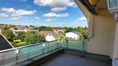 Ruhige 2-Zi.-Dachgeschoss-ETW mit SW-Balkon, EBK & TG-Stellplatz – SOFORT BEZUGSFREI!