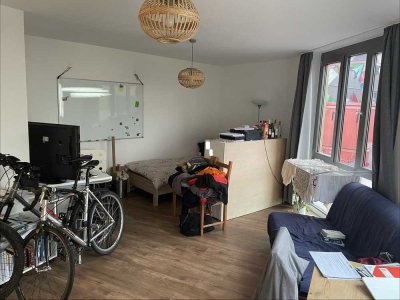 Sonnige Einzimmerwohnung in der Neustadt - sehr zentral und hell