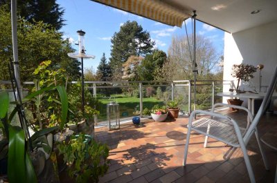 Vier- Raum- Garten- Wohnung | Privatgarten ca. 700 m² | Einzelgarage | separates Appartement