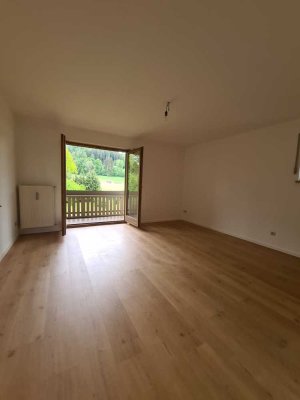 2-Zimmer-Wohnung mit Balkon und Stellplatz - Waging am See - bezugsfrei ab 01.09.25