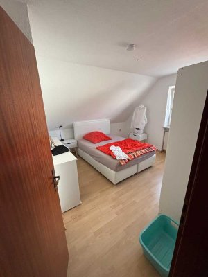 Modernisierte Wohnung mit drei Zimmern in Eurasburg