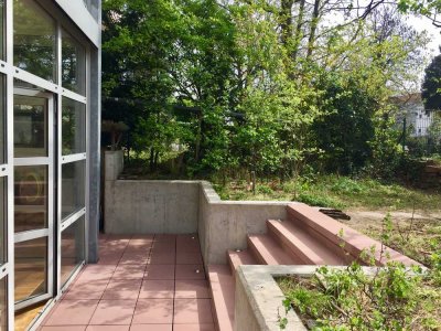 Ruhige, lichtdurchflutete Altbauwohnung mit eigenem Garten - nahe Bergerstraße