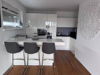 Moderne Dachgeschoßwohnung mit Terrasse