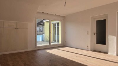 Helle 4,5-ETW im 4. OG mit Dachterrasse in N-Glockenhof (PROVISIONSFREI !)
