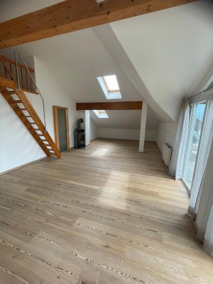 2-Zimmer Penthouse-Wohnung mit Balkon und Garage in Wiesing