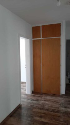 700 € - 81 m² - 3.0 Zi.