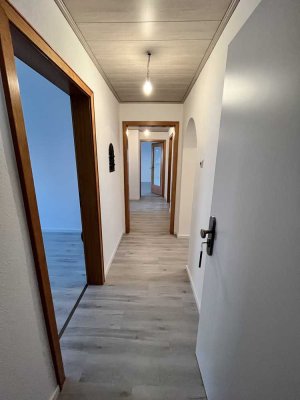 Familienfreundliche 4-Raum-Wohnung mit Balkon in Fellbach