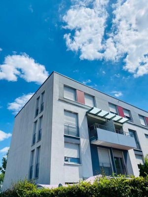 Exklusive, neuwertige 4,5-Zimmer-Wohnung mit Balkon und Einbauküche in Stuttgart