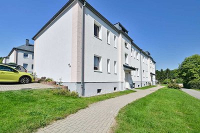 Gepflegte 2-Raum-Wohnung mit Blick ins Grüne und Tageslichtbad in Bärenstein