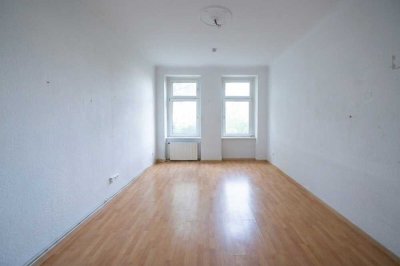 Bezugsfrei mit Potenzial: Kleines Wohn-Nest in Weißensee, renovierungsbedürftig