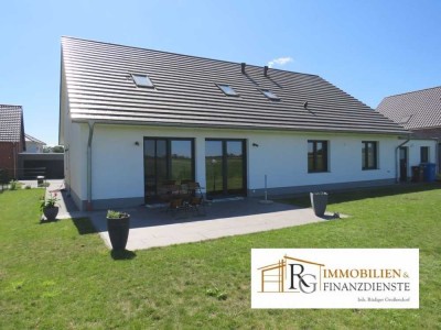 Modernes Wohnambiente mit guter Energieeffizienz - Elegantes EFH in familienfreundlicher Wohnlage