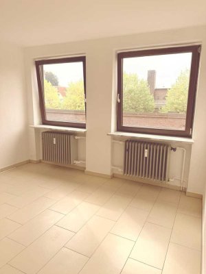 Moderne 1‑Zimmer Dachgeschosswohnung in Augsburg Innenstadt
