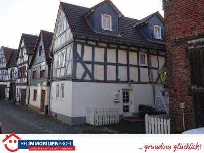 Wunderschönes Einfamilien-Fachwerkhaus mit Gauben in Biedenkopf