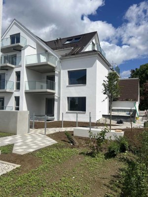 SOFORT BEZUGSFERTIG - Neubau-Dachgeschoss Wohnung mit 2 Dachterrassen in Planegg