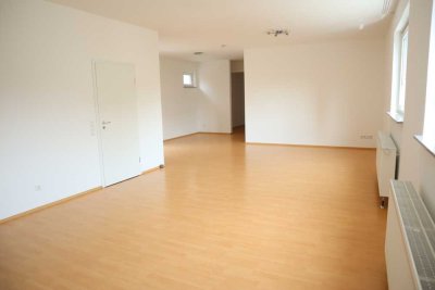 Das Haus im Haus, 122 qm Wohnfläche mit großem Keller