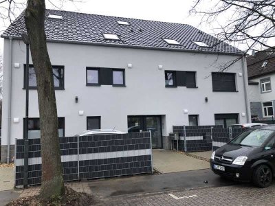 Luxuriöse - E40-Whng., ruhig im Grünen, nah an AACHEN gelegen. NEUBAU aus 2021.