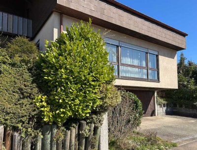 Ihr Start ins Wohnglück!
Freistehendes Einfamilienhaus mit Weitblick