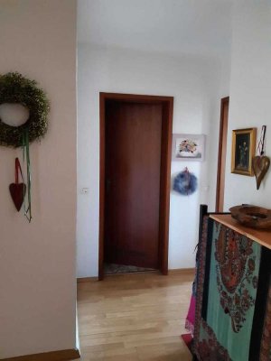 Gemütliche 2-Zimmer-Wohnung mit EBK u. Balkon