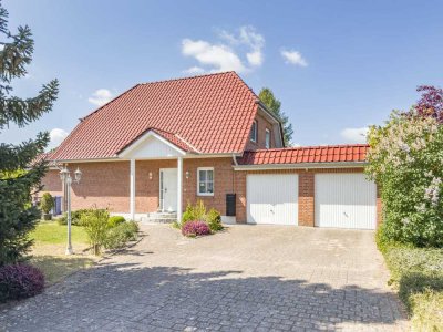 Sehr gepflegtes Einfamilienhaus auf traumhaftem Grundstück fußläufig zum Wardersee