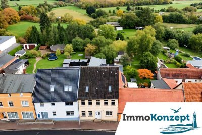 Familienidyll mit 6 Zi., ca. 152 m² Wfl., 2348m² Grdst, Nebengelass & Garagen in Tessin!