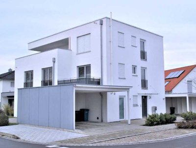 Helle 4-Zimmer-Wohnung mit 2 Balkonen und Einbauküche in Laupheim