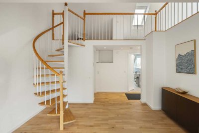 Einmaliger Blick!
Modernisierte 2,5- Zimmer Wohnung