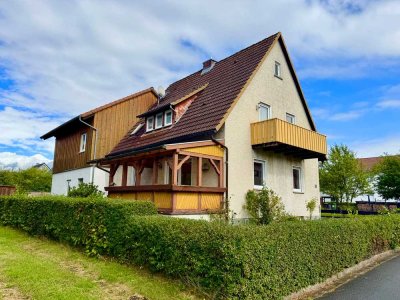 Tolles Zweifamilienhaus mit Garten in begehrter Lage von Mitwitz