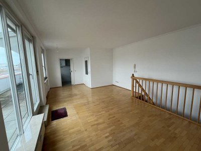 Maisonette 3 Zi., EBK, TG, Lift, Dachterrasse mit Aussicht